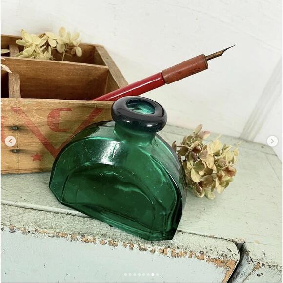 Vintage Teal Green Glass Inkwell Plus Dixon Calligraphy Wood Dip Pen USA - Picture 7 of 8